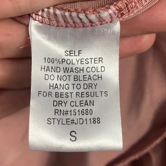 Storia Mauve Knit Apparel - Picture 5 of 5